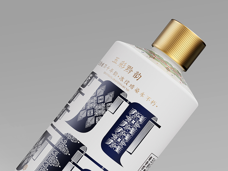 贵州茅台—五彩黔韵 /  PACKAGE DESIGN